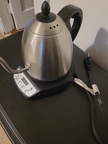 Bonavita BV382510V Electric Gooseneck Kettle 1.0 Liter - Picture 3 of 5