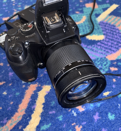 Fuji Finepix S200 EXR Digital Camera - 12MP / 14x Zoom / Image Stabilized - Picture 2 of 7