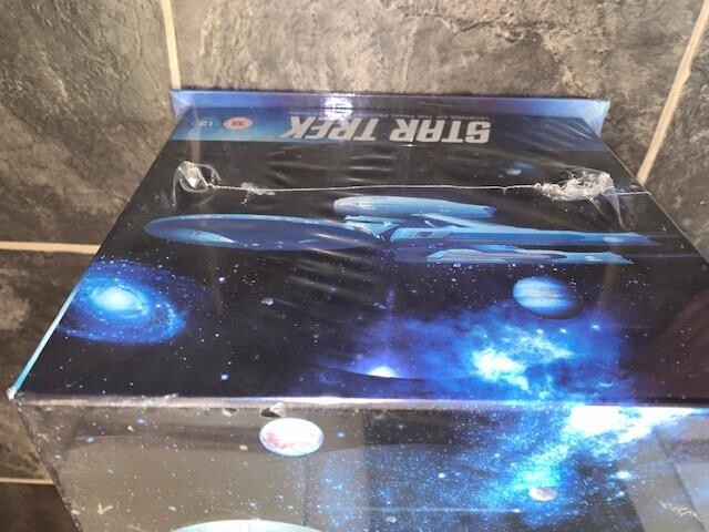 Foto 10 di 13