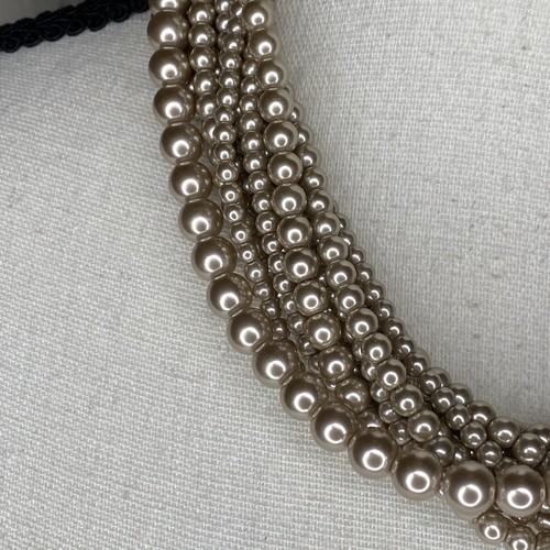 Collar Gargantilla Givenchy 6 Hilos Perla Ajustable - Imagen 4 de 8