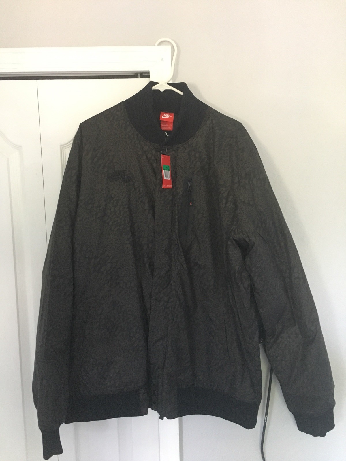 nike air varsity jacket