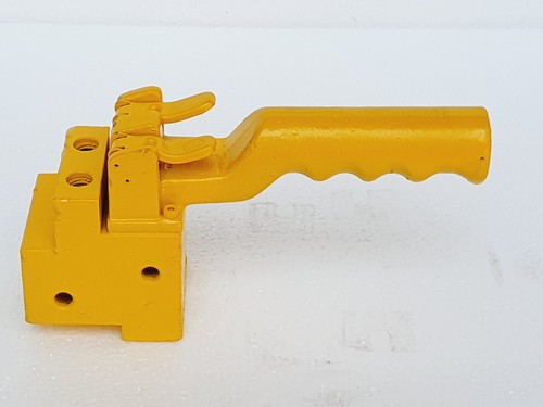 Pneumatic Control Pendant, 2 Way Lever for Spring Tool Balancers # 1 - Picture 1 of 5