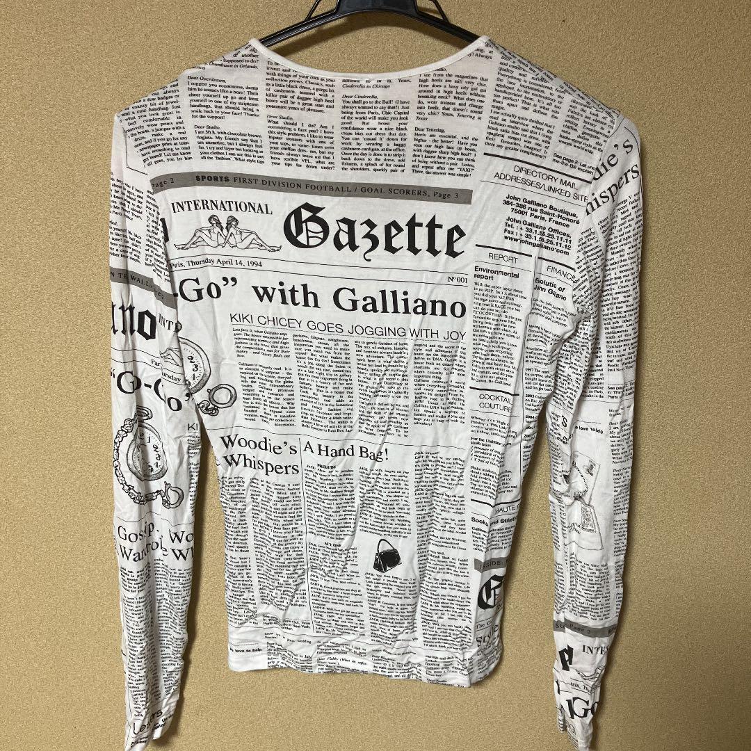 John Galliano News paperレディースロンT John Galliano News paperレディースロンT