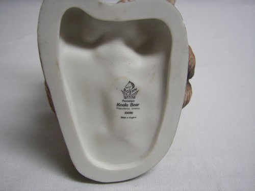 Boehm KOALA BEAR Porcelain Figurine With Bamboo Brown 5 1/4" #20099 England - Picture 7 of 7