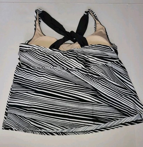 AVA & VIV Women's Plus Black/White Padded Tankini Top Size 24W - Picture 6 of 9