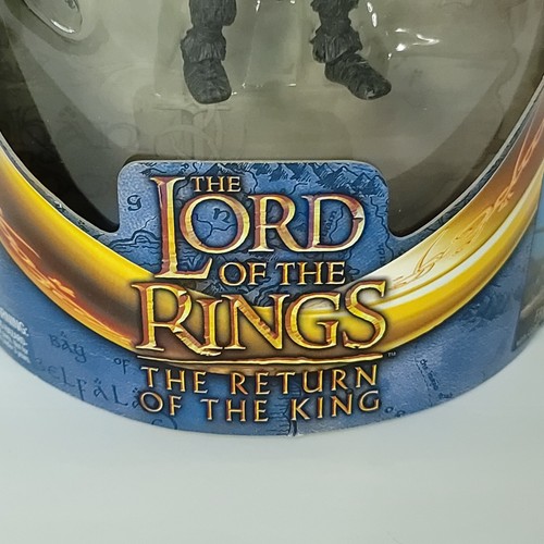 The Lord Of The Rings: The Return Of The King FRODO Goblin Disguise Box Damage - Picture 5 of 6