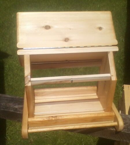 Rustic, large, handmade, cedar wood, square post mount bird feeder, TBNUP #1 - Picture 4 of 4