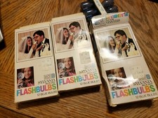 Lot of 33 Sylvania Vintage M3B Blue Dot 12 Flash Bulbs Camera 2 New 1 Partial 