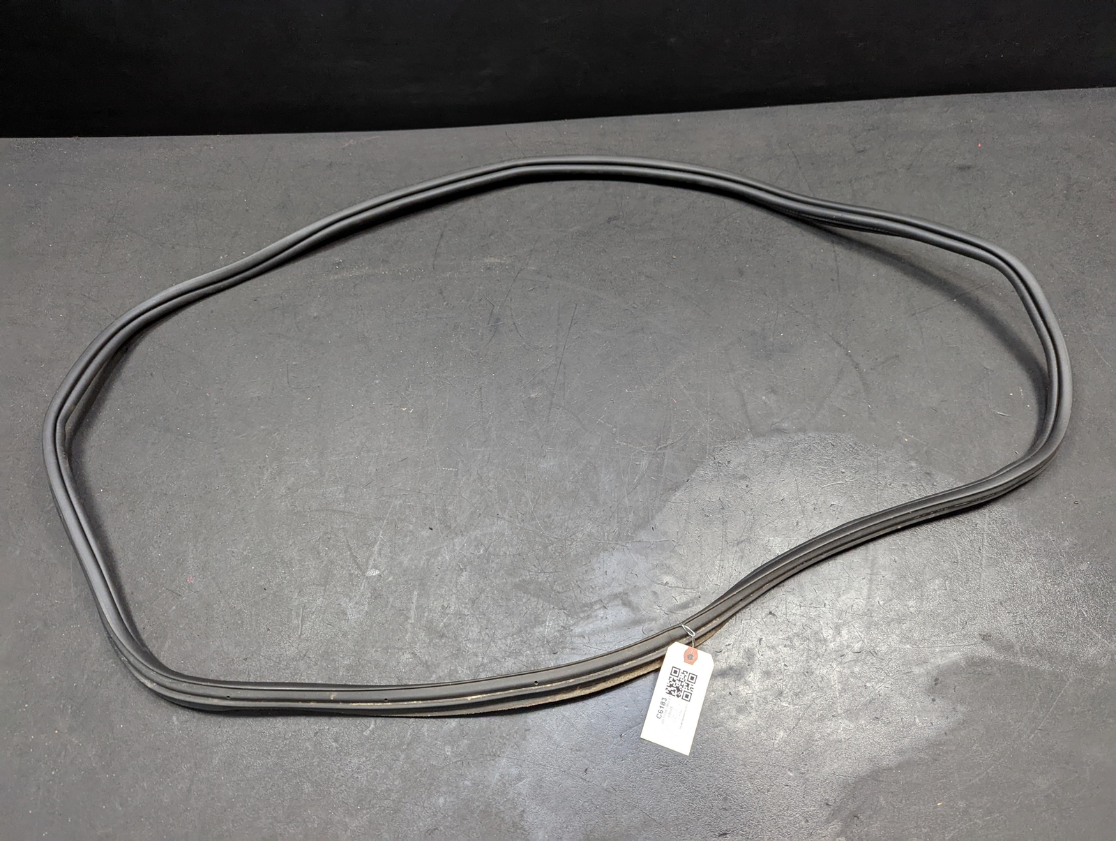 Rear Trunk Deck Lid Weatherstrip 2017 Chevrolet Cruze 84235459 2016