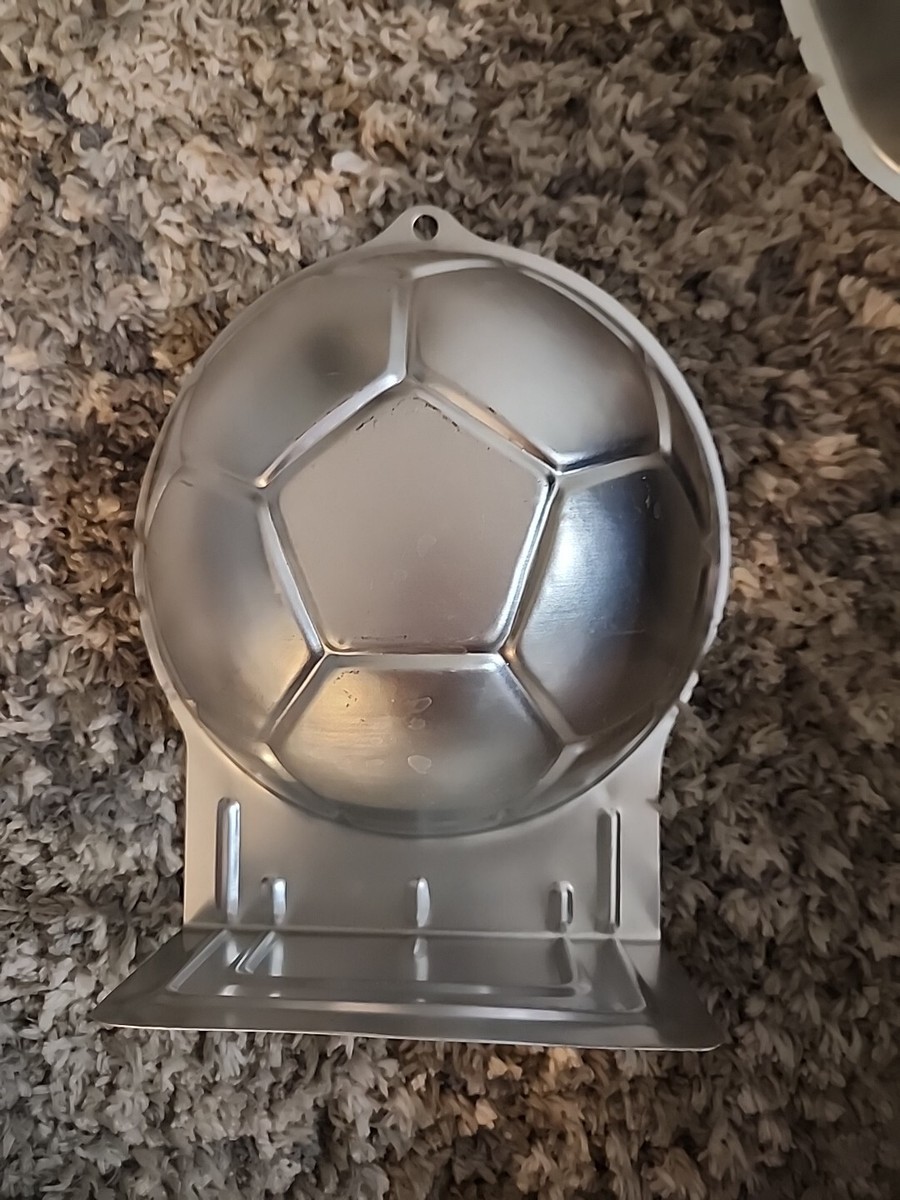 Wilton Soccer Ball Cake Pan