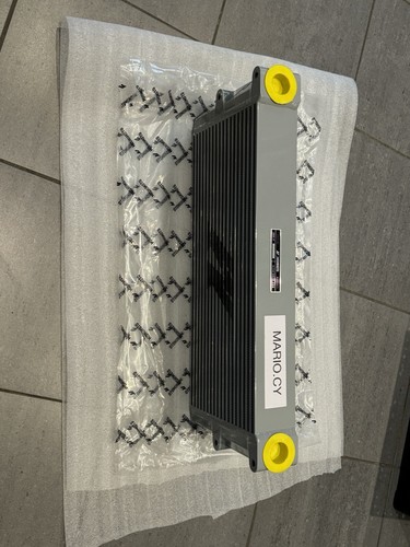 17 ROW UNIVERSAL OIL COOLER MISHIMOTO SAME SIDE OUTLETS - Picture 3 of 8
