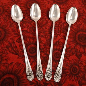 4 DAFFODIL Ice Tea Spoons 1847 Rogers Bros Vintage 1950 Silverplate Ice teaspoon