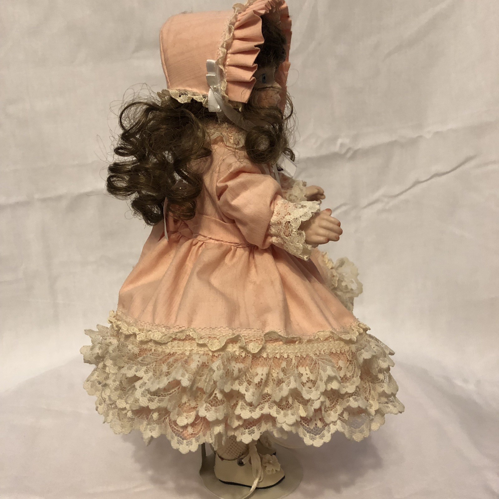 Vintage Porcelain Doll- Very Very Doll- Old Fashion - Solid Porcelain Full Body. 13in 9c7f2b Vintage Porcelain Doll- Very Very Doll- Old Fashion - Solid Porcelain Full Body. 13in 9c7f2b