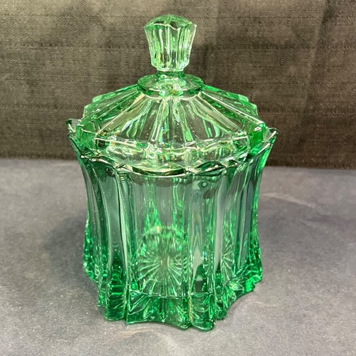 Beautiful Vintage 6.25"T Fenton Vulcan Sea Mist Green Candy Dish & Lid Container - Picture 2 of 14
