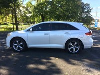 2013 Toyota Venza AWD $13,995 Safetied