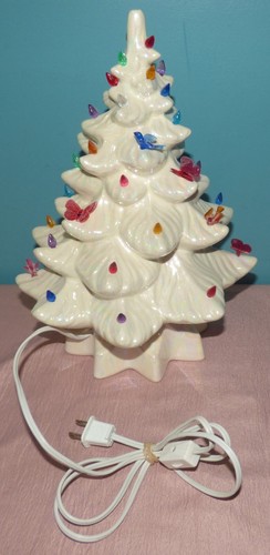 Vintage 1970’s 13” White Ceramic Christmas Tree - Picture 4 of 8