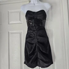 Vintage 2000s wet deal corset bust strapless dressSize xsZips in backThe...