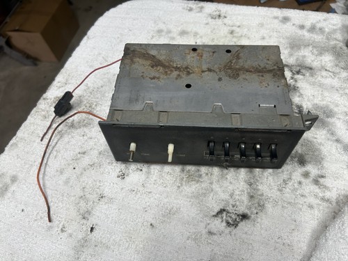 75-80 Dodge D-100 - AM RADIO - 350123 Ramcharger plymouth truck W100 D200 W200 - Picture 11 of 22