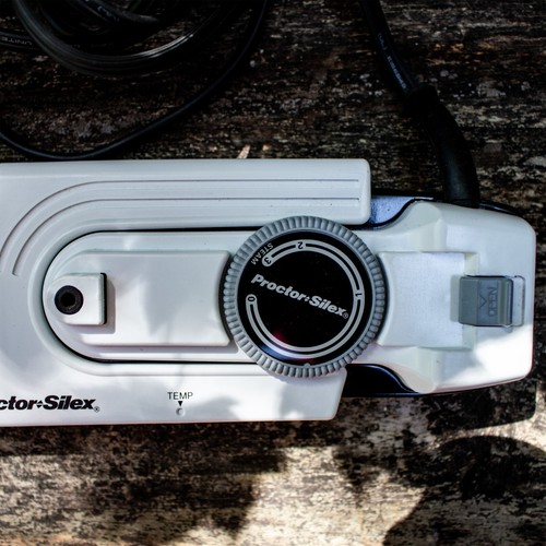 Hamilton Beach Proctor-Silex Model 1-2555A Steam Iron-Portable Compact & Travel - Picture 6 of 14