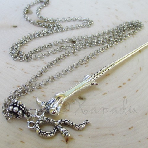 Voldemort Wand Necklace With Large Snake Charm - Picture 5 of 6