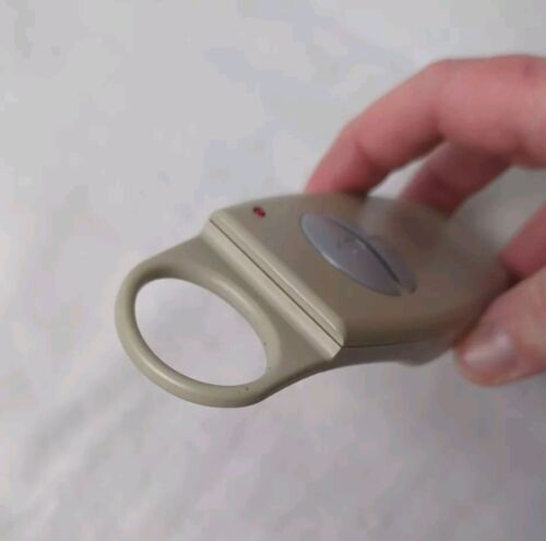Mando a distancia Acorn Stairlift Curved Superglide 180 ORIGINAL Beige - Imagen 3 de 6