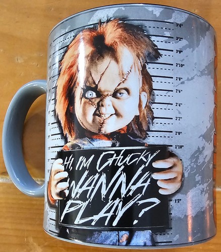 Rare Child’s Play Movie CHUCKY "Hi, I’m Chucky Wanna Play?" 20oz Mug! NEW!