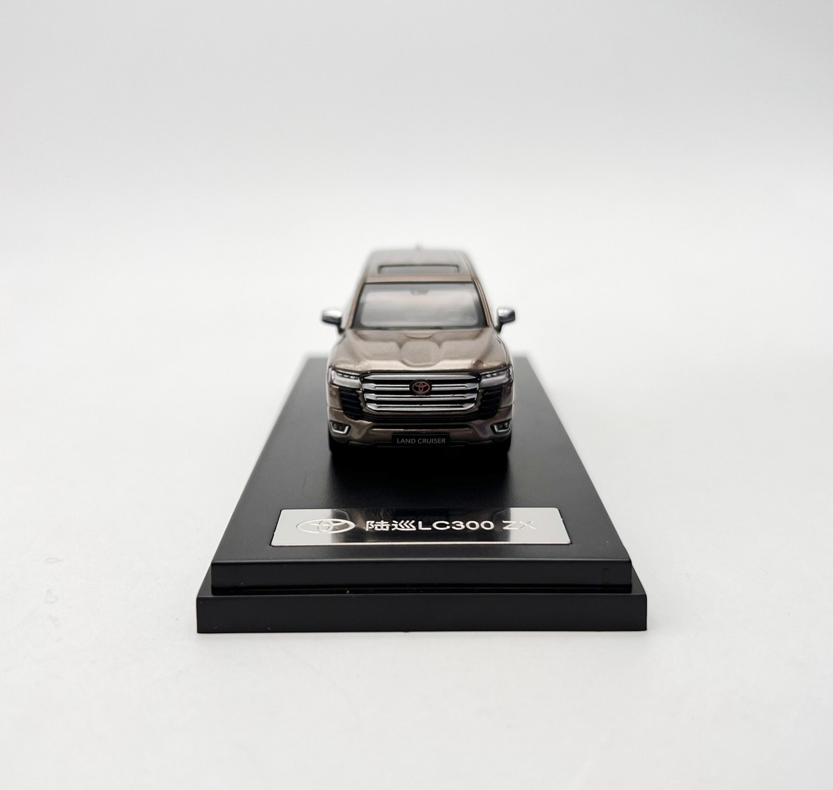 LCD Models 1:64 Toyota Land Cruiser LC300 ZX (Gold) Diecast