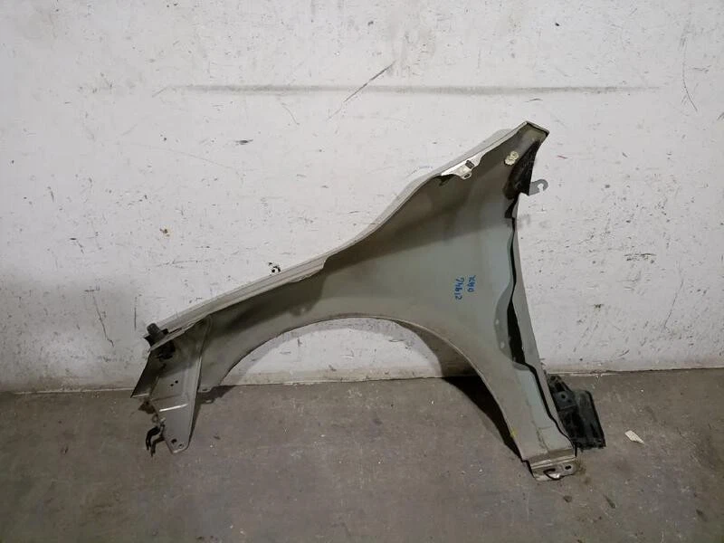 31352074 aleta delantera derecha para VOLVO S60 II (134) D3 2010 5360248 - Imagen 2 de 4