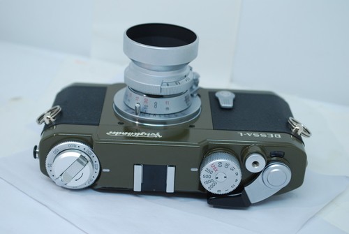 "TOP++"Voigtländer Bessa-T Heliar 101 Years Olive mit 50mm F3.5 Objektiv Set - Bild 5 von 24