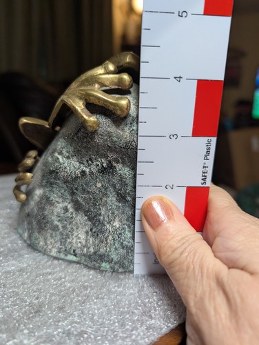 Vtg Bombay Co Solid Brass Frog Sculpture Hugging A Rock - Picture 13 of 15