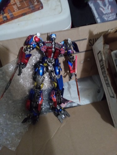 DLS Transformers:  Optimus Prime - Picture 3 of 3