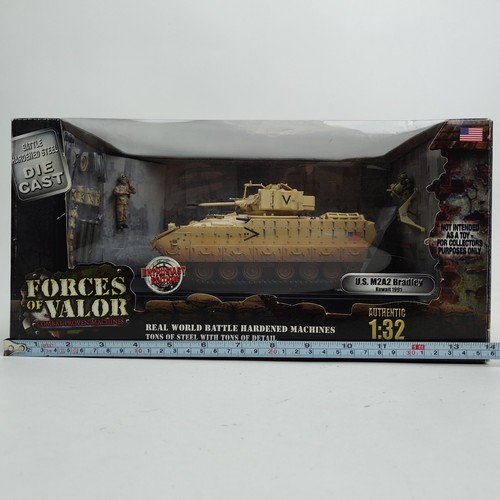 FORCES OF VALOR 1:32 U.S. M2A2 Bradley Tank Kuwait 1991 80002 Enthusiast Edition - Picture 22 of 24