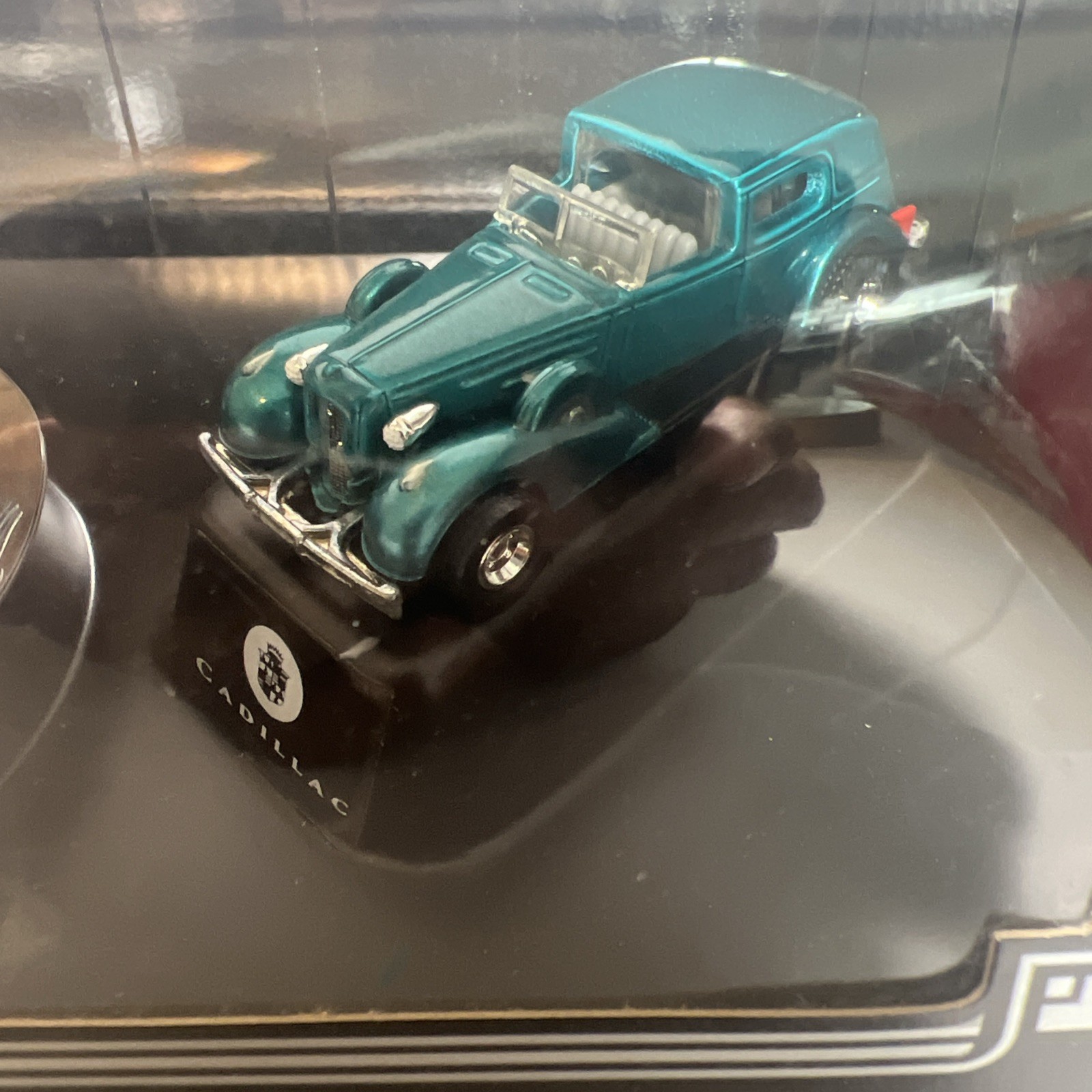 Picture 4 of 5