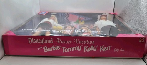 Vintage Mattel Barbie Walt Disney World Resort Vacation 1998 Gift Set - Picture 8 of 11