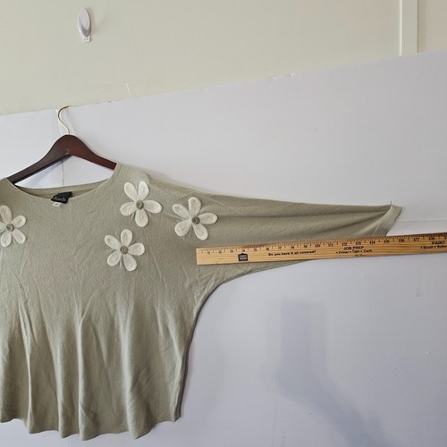 Aveda Size L Olive Green Long-Sleeved Thin Knit Round Neck Womens Sweater with E - Picture 17 of 19