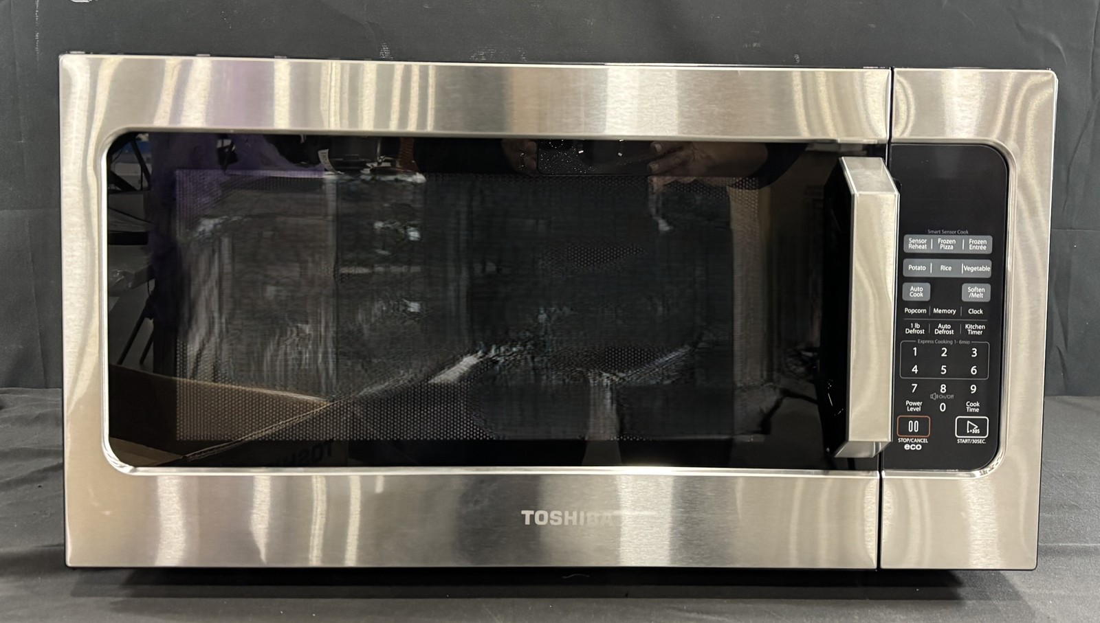 Toshiba ML-EM62P(SS) Large Countertop Microwave with Smart Sensor  Auto Defrost 