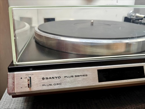Sanyo Plus Q-60 Turntable. Near Mint! - Picture 2 of 12