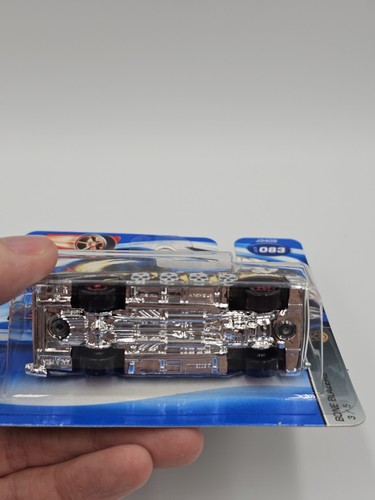 2006 Hot Wheels '57 Chevy Bel Air #083 Bone Blazers 3/5 - Picture 3 of 3