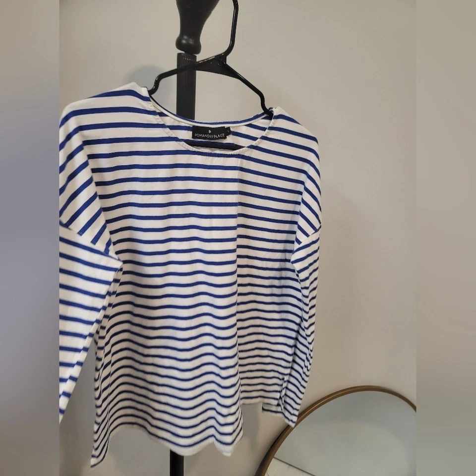 Top a rayas Tuckernuck Pomander Place Hayden para mujer talla L azul blanco manga larga Foto 2 de 4