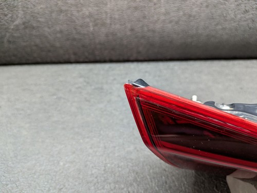 OEM 2015 2016 2017 2018 2019 INFINITI Q70 LUZ TRASERA IZQUIERDA LADO DEL CONDUCTOR INTERIOR LED - Imagen 5 de 22