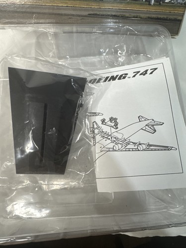 Boeing DRAGON Wings 1:400 THAI B747-4D7 55395 Die Cast Model Plane Premiere - Picture 15 of 16