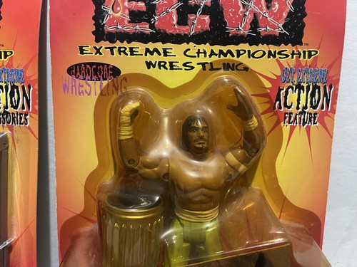 Vintage ECW Figure Autographed SABU Signed 1999 NO COA And ACTION ACCESSORIES - Picture 3 of 9