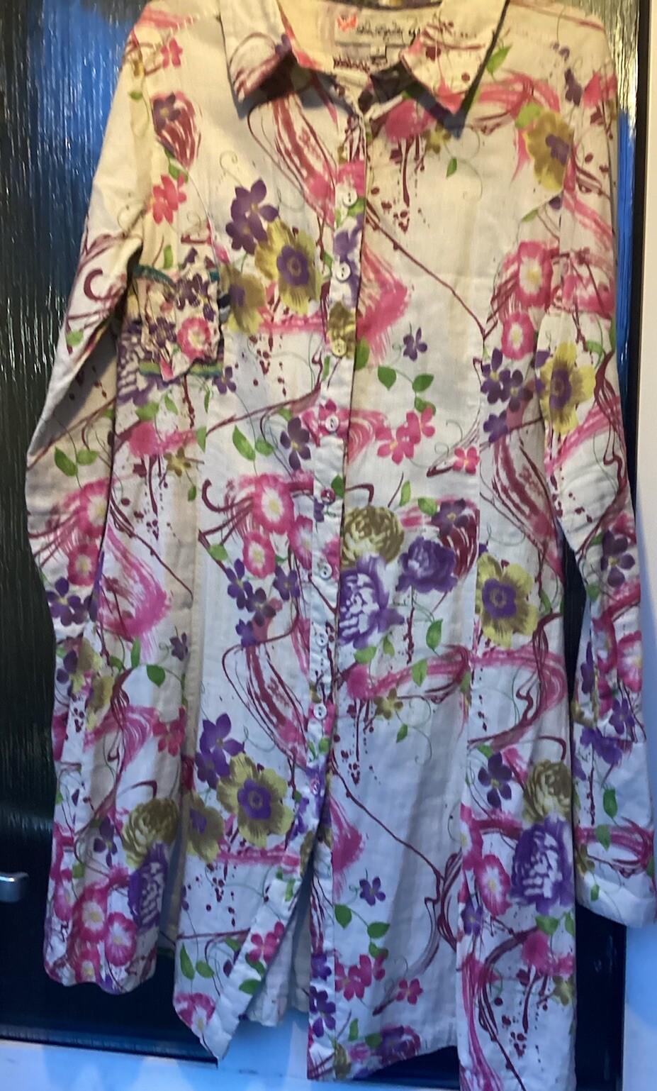 Picture 2 of 4