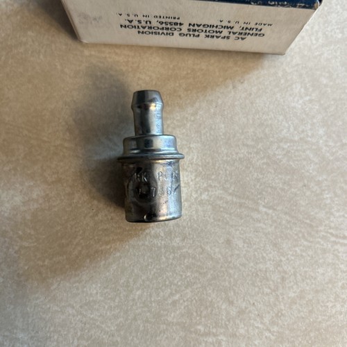 NOS 1963-72 Chevy Corvette Camaro SS 396 427 454 PCV Valve AC CV 736C GM 6423695 - Picture 5 of 8