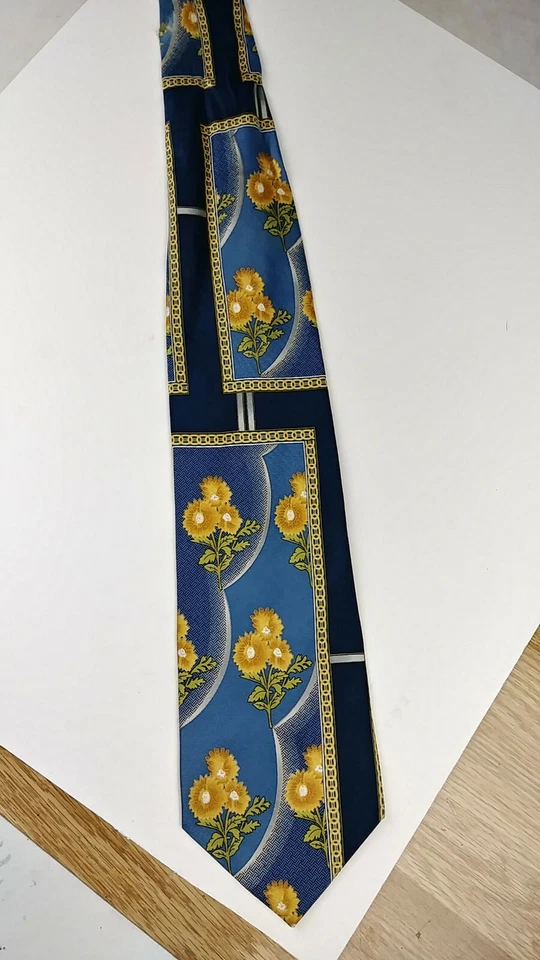 Gravata vintage John Blair floral gola de seda margaridas azul dourado 4 x 59 - Imagem 2 de 3