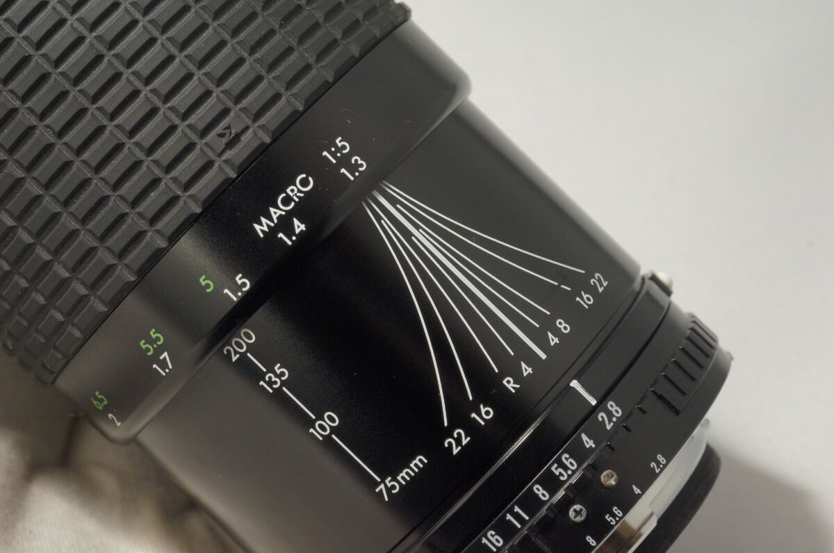 Sigma Zoom-d IV 75-200mm F2.8-3.5 MF for Nikon 