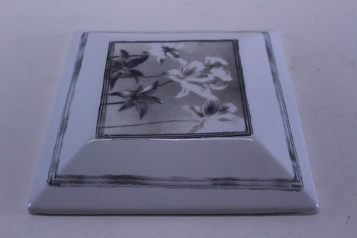 White Porcelain Wall Decor Black & White Iris Plaque - Picture 4 of 7