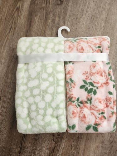 Baby Essentials 2 Pack Girls Blankets Plush Soft Green Dots Pink Floral New ... - Picture 4 of 4