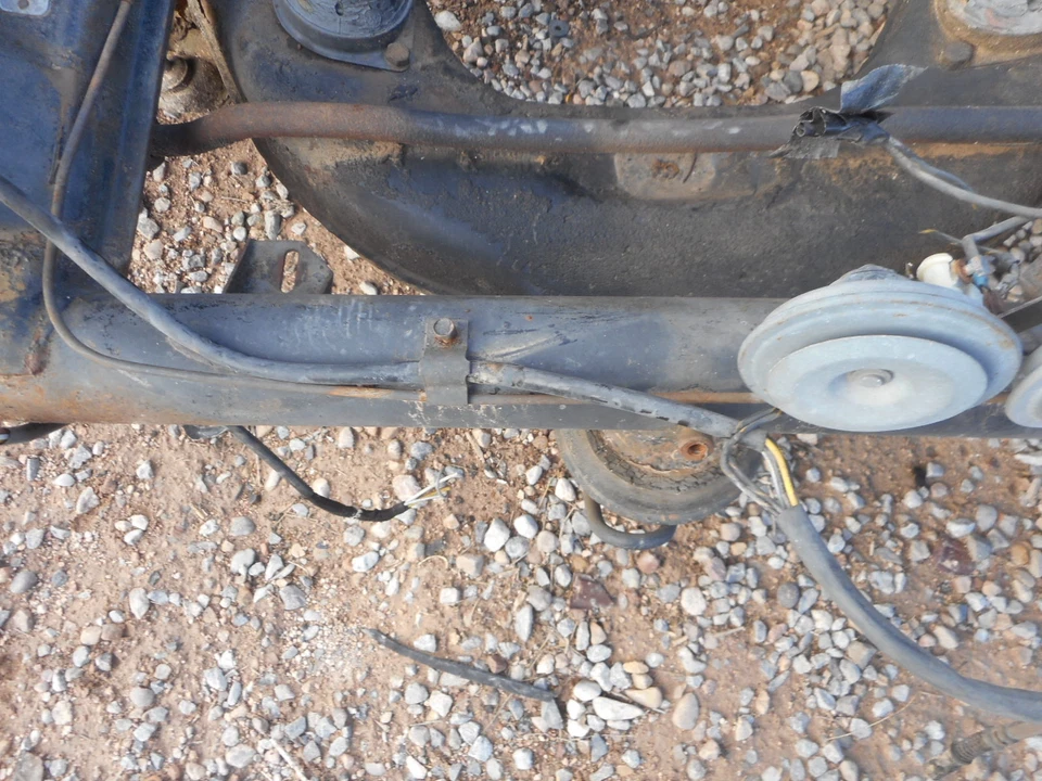 Mercedes Benz Ponton 190b Wire Clamp wiring electrical clamps engine compartment Foto 2 de 4