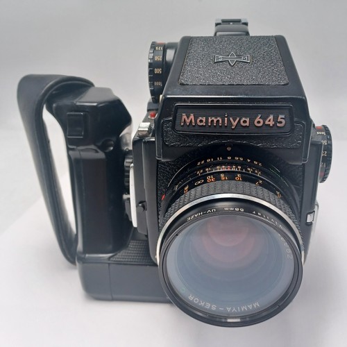 Cámara Mamiya M645 1000S con empuñadura enrolladora de motor Sekor C 80/2.8 y 210/4 usada - Imagen 3 de 24